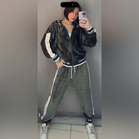 20/22 W - Picture 1 of 1